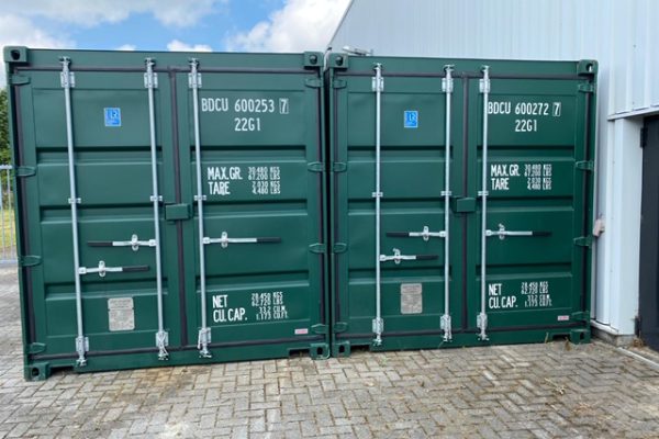 Opslagcontainer voor de deur